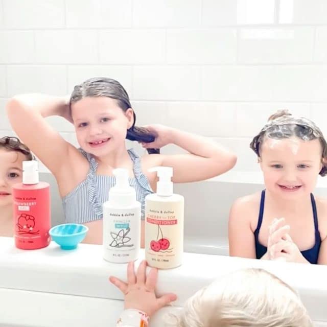 Dabble & Dollop Strawberry + Vanilla Kids 3-in-1 Body Wash, Shampoo & Bubble Bath Bundle – Gel + Foam Whip, Tear-Free, Gentle, Natural-Origin, Hypoallergenic and Safe for Sensitive Skin (Pack of 2)
