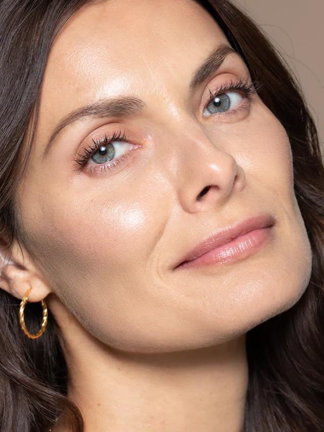 ILIA - Multi-Stick Cheek + Lip Color | Buildable + Blendable | Multi-Use Cream Highlighter | Nourishing Skincare Ingredients | Clean, Cruelty-Free (Stella By Starlight | Rose gold pearl)