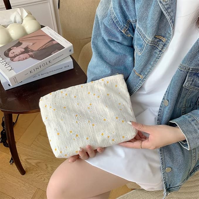 Flat Makeup Bag for Women,Zipper Cosmetic Pouch for Purse,Daisy Beige