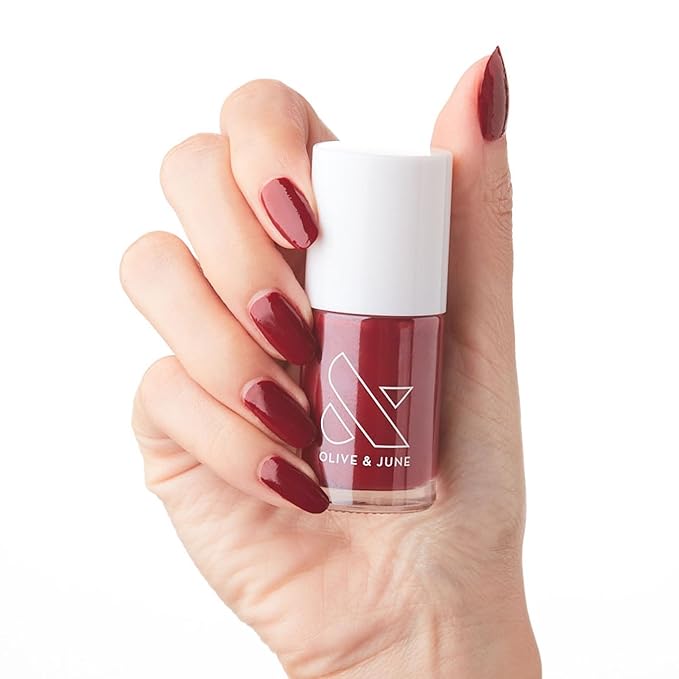 Olive & June Long Lasting Nail Polish | Plump Gel-Like Finish No Lamp Needed | Lasts up to 10 days | Salon-Quality 15-Free Vegan & Cruelty-Free Chip-Resistant | Cozy Up Brick Red