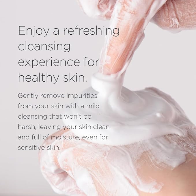 BORNTREE Berry Essence Cleansing Foam 5.07 fl oz K-Beauty Rich Foam Deep Cleansing Coloring Makeup Clean Moisture Hydrating Brightening Skin Barrier Strengthening