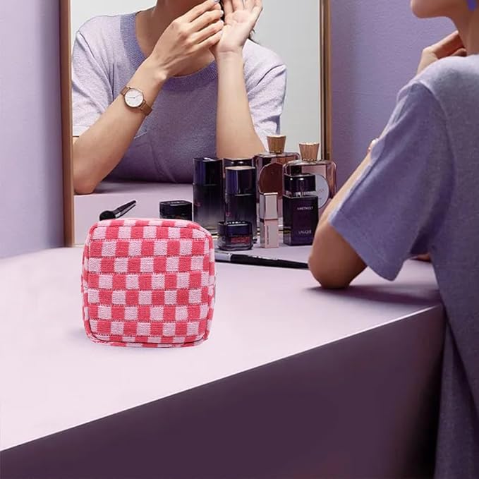 FFpaw Small Pink Makeup Bag for Purse, Mini Checkered Cosmetic Bag Zipper Cute Make Up Pouch Travel Toiletry Case Quilted Aesthetic Accessories Makeup Storage Bag Organizer for Women Girls