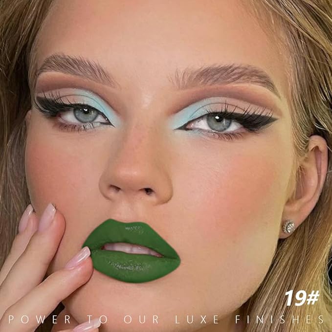 IATMOMOD Forest Green Cream Matte Lipstick Stick 19#, Longwear Full Coverage Velvet Lip Color, Waterproof Multi-Use Lip & Cheek Makeup for Party & Daily Wear, Labial con color mate para uso diario