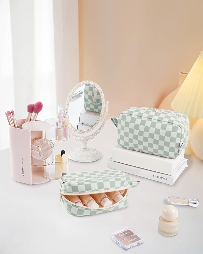 Narwey Small Checkered Makeup Bag for Purse, Gift for Teen Girls, Travel Makeup Pouch Mini Cosmetic Bag Cute Make up Bags Zipper Pouch for Women and Girls (Mint Green Checkerboard, Small)