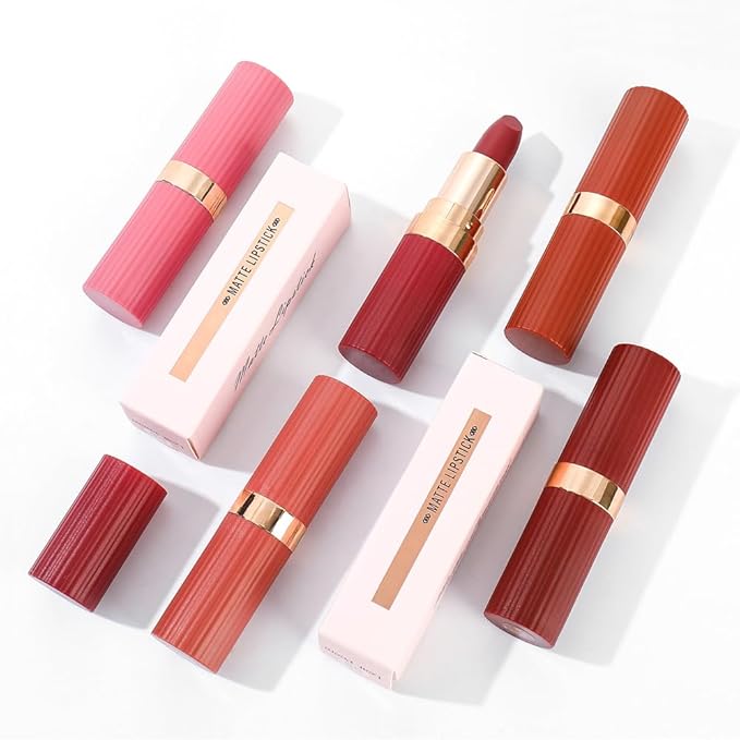 CAKAILA 3Pcs Nude Rose Bright Red Warm Brown Lip Stick,Matte Cream Lipstick Set for Women,Long Lasting Waterproof Smudge Proof Velvet lipsticks Crayon,Lip Makeup Kit Travel Size,Vegan & Cruelty-free