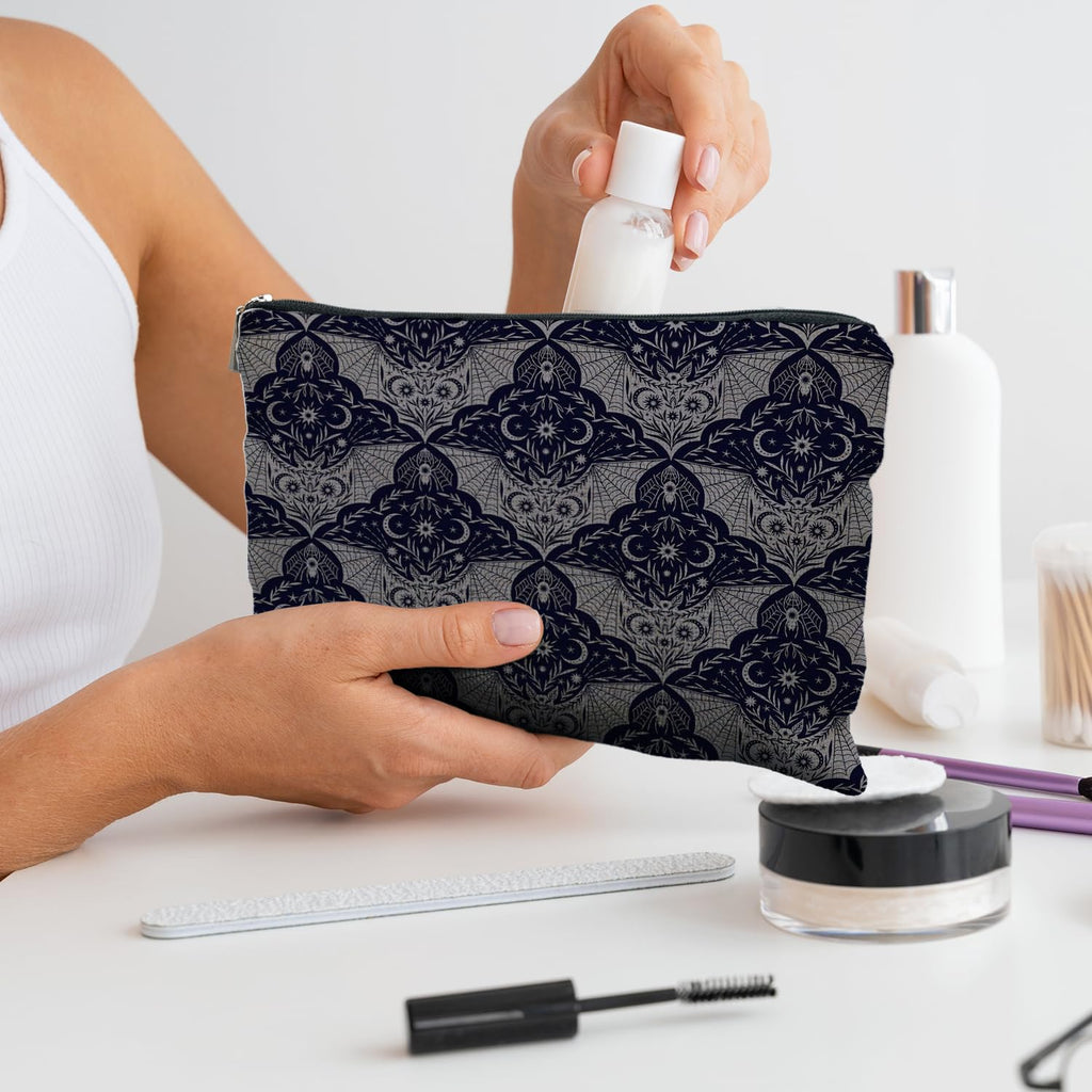 RYYCDOI Goth Gothic Makeup Bag, Halloween Makeup Bag Gifts for Women, Bat Spider Halloween Cosmetic Bag, Gothic Gifts for Women