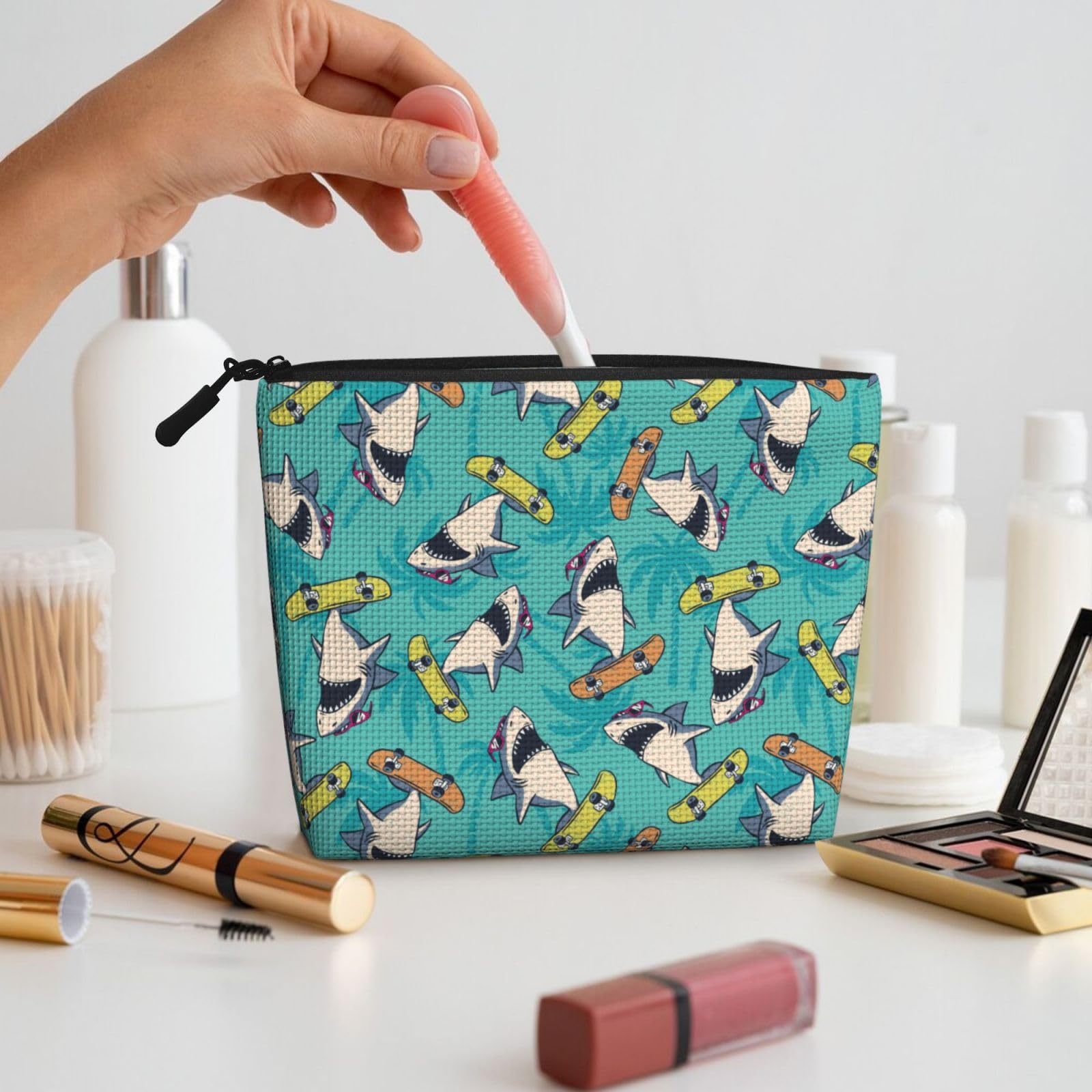 MOLAIGIN Surf Whale Shark Ocean Nautical Skateboard Cosmetic Bag For Women, Travel Makeup Bag, Toiletry Zipper Bag, Large Capacity Aesthetic Cases