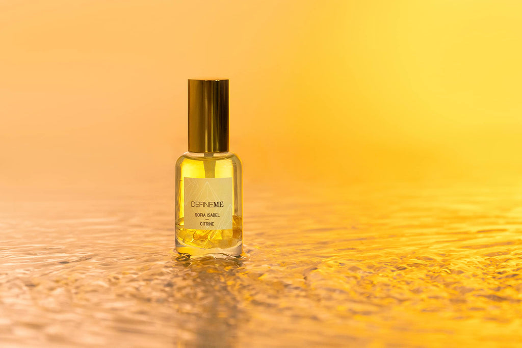 DefineMe Sofia Isabel, Citrine Crystal Perfume, 0.95 fl oz, Gourmand, Fruity and Sweet Fragrance with Mandarin, Tangerine, Vanilla & Jasmine Notes, Perfumes for Women