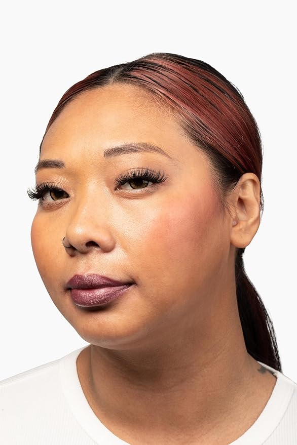 Aromi Chestnut Rose Metallic Liquid Lipstick (Burgundy Quartz)