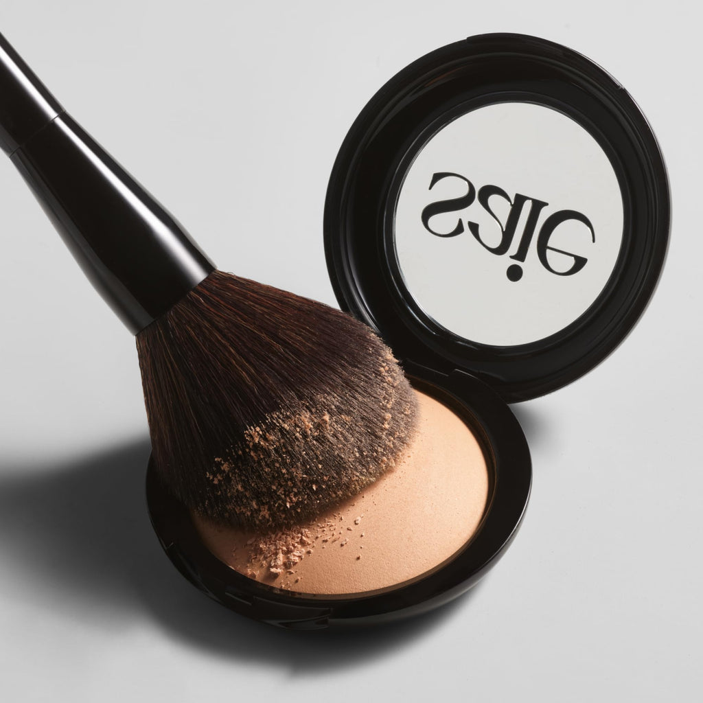 Saie All-Over Powder Makeup Brush - Large, Tapered, & Fluffy Setting Powder Brush for Lightweight, Effortless Application - Ultra-Soft, Cruelty-Free & Vegan Face Makeup Brushes (1 Count)