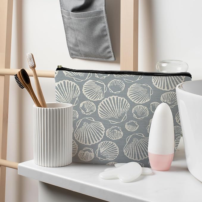 RYYCDOI Coastal Beach Makeup Bag - Aesthetic Sea Shell Cosmetic Pouch for Women, Beach Gifts, Vacation Gifts, Light Blue Beachy White Pouch