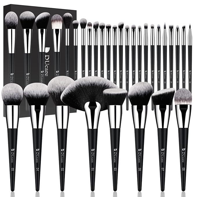 DUcare 32Pcs PRO Grade Makeup Brushes Set Premium Ultra-soft Synthetic Foundation Contour Powder Blush Concealer Eyeshadow Classic Black Professional Make up Brushes