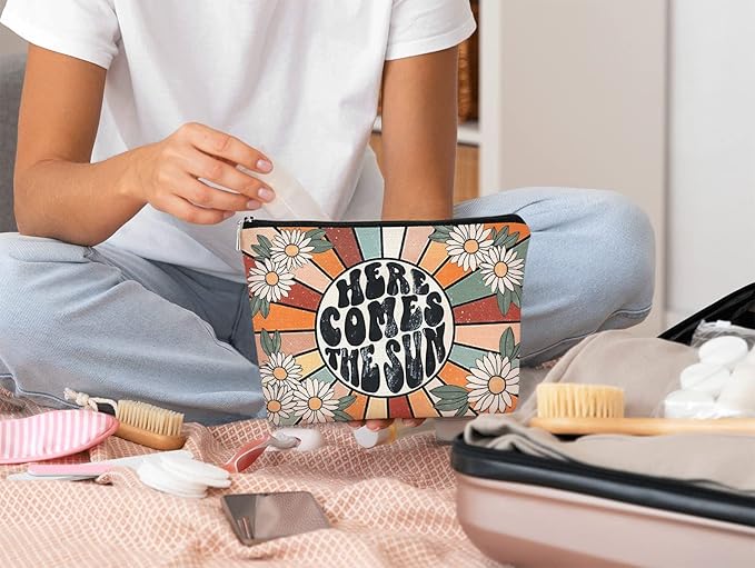 BARPERY Preppy Makeup Bags for Women,Trendy Retro Daisy Sunshine Makeup Bag Cute Floral Here Comes Summer Boho Inspirational Cosmetic Bag Gift for Teen Girls,Birthday Gifts for Women