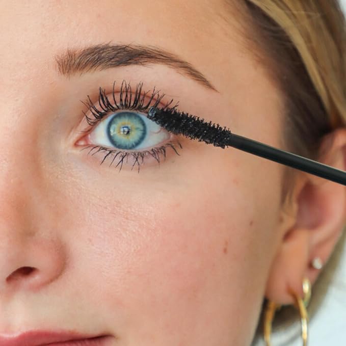Lash Next Door Mini Black Mascara