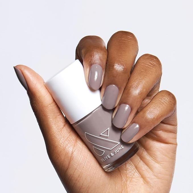 Olive & June Long Lasting Nail Polish | Plump Gel-Like Finish No Lamp Needed | Lasts up to 10 days | Salon-Quality 15-Free Vegan & Cruelty-Free Chip-Resistant | AW Warm Grey
