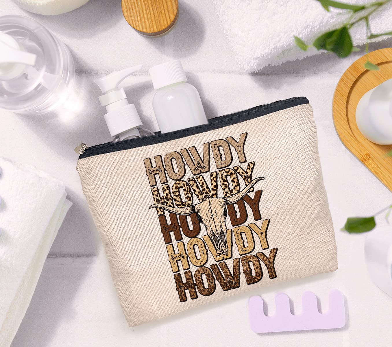 IWXYI Retro Western Leopard Cow Skull Howdy Decor Makeup Bag,Vintage Western Cowboy Howdy Women'S Make up Bag Zipper Pouch Travel Toiletry Gifts For Women Teenage Girls Girl