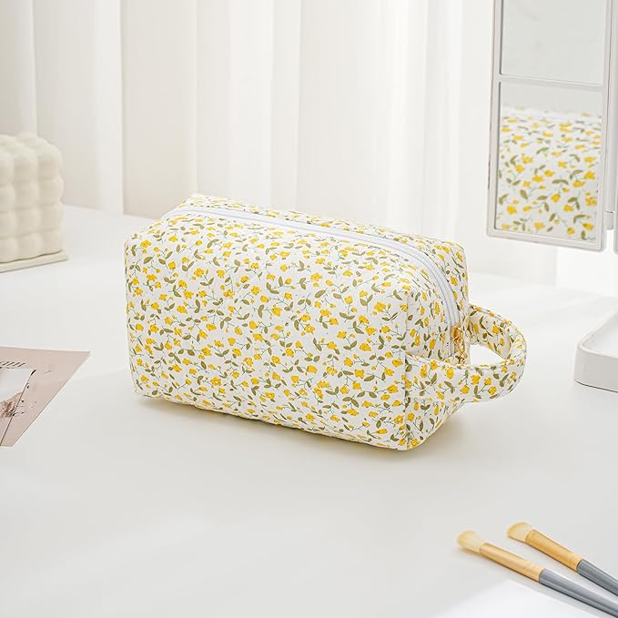 HHQQWZ Makeup Bag Travel Cosmetic Bag for Women, Zipper Make Up Pouch, Floral Flowers Toiletry Organizer Makeup with Handle, Cosmetic Travel Cloth Bag (Yellow Floral)
