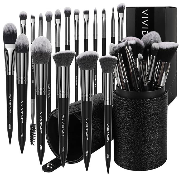 VIVID BEAUTY 18 Pcs Pro Deluxe Makeup Brushes with Travel Case, Premium Powder Foundation Blending Concealer Blush Eyeshadow Face and Eye Make up Brush kit with labels for Beginner(Black)