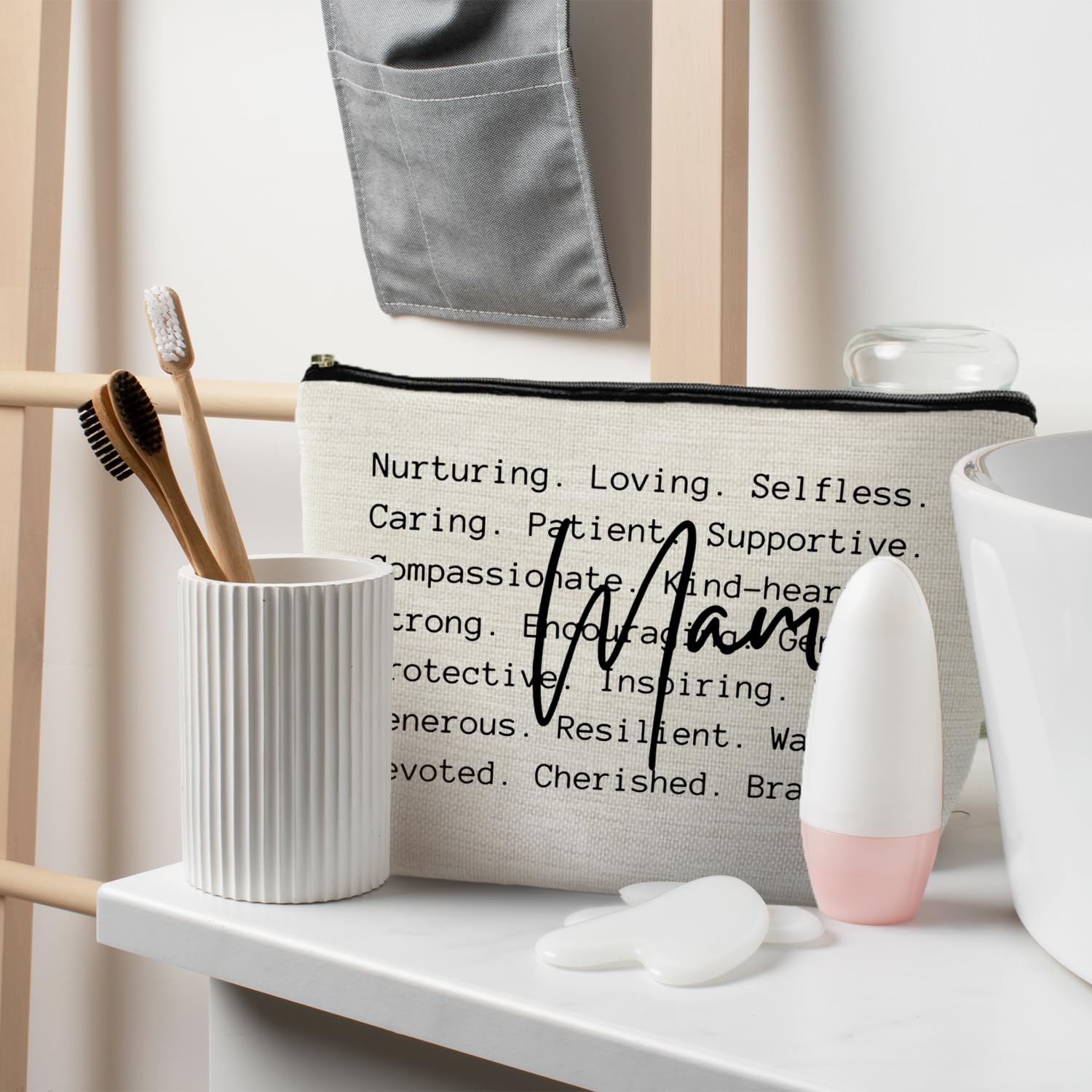 RYYCDOI Mama Makeup Bag, Mother's Gifts for Mama, Mama Mom Gifts from Daughters Sons, Mama Makeup Bag Cosmetic Pouch