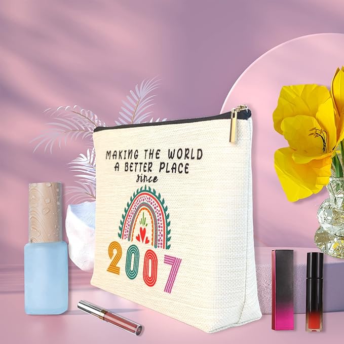 Happy 19th Birthday Decorations for Girls, 19th Birthday Gifts for Girls, Her, Sister, Daughter, Niece, Funny 2007 Gifts for 19 Year Old Girl, 19 Year Old Girl Christmas Gifts, Cosmetic Travel Bag