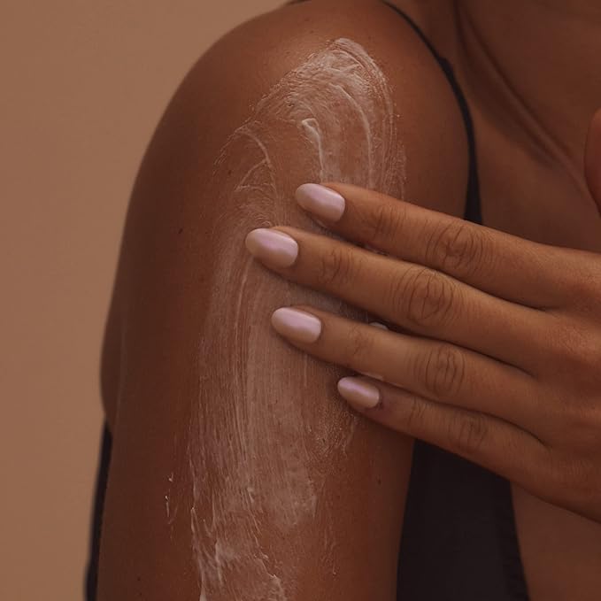 + Lux Unfiltered - N°14 Tall Pour Conditioning Body Cream - Santal