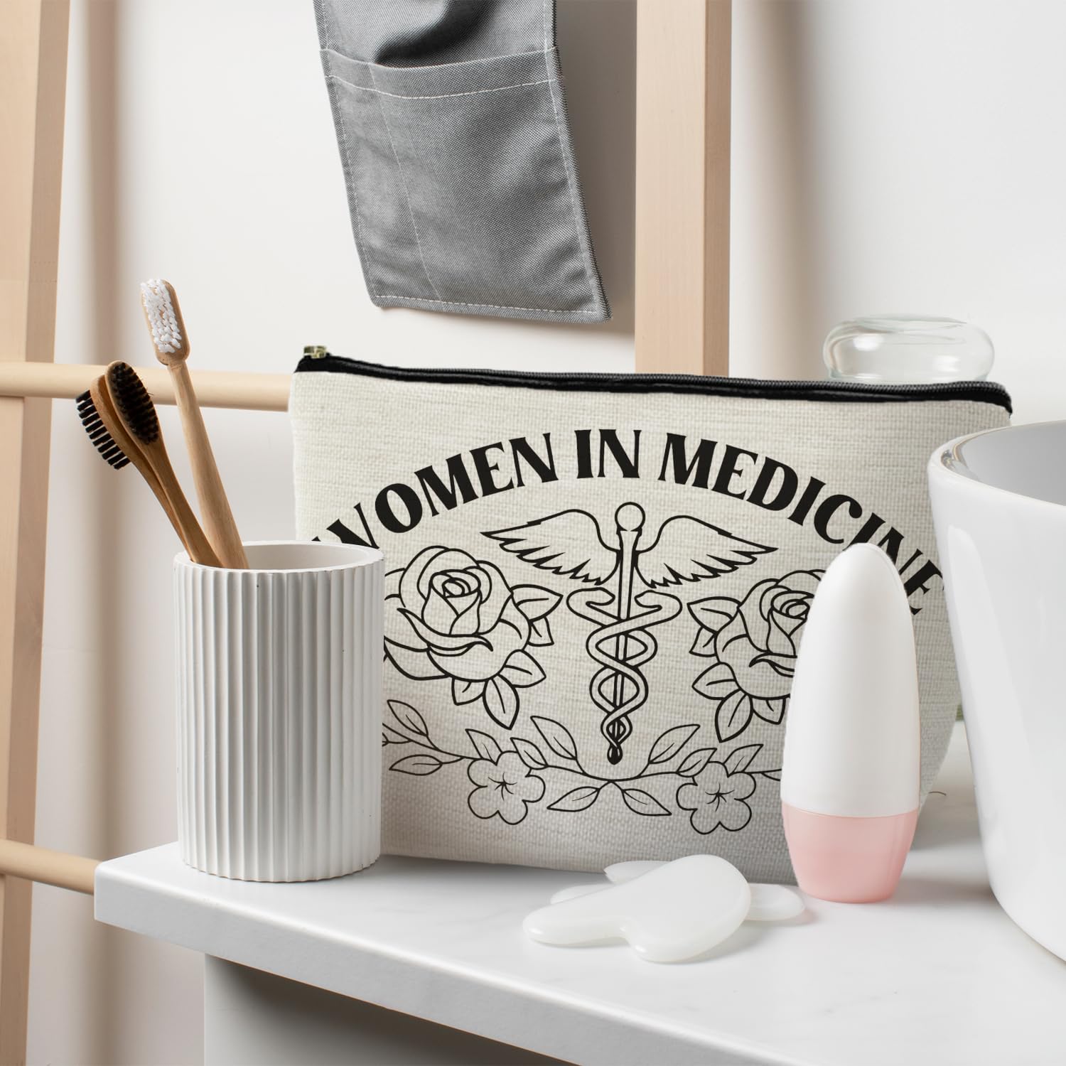 RYYCDOI pharmacist gifts for women, women in medicine makeup bag, pharmacy gifts for coworkers, pharmacy technician gifts, medicine women cosmetic bag makeup pouch