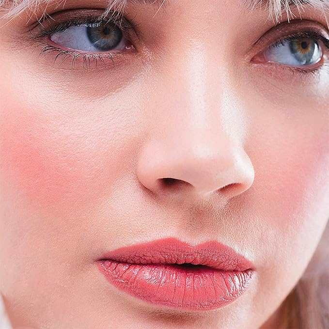True + Luscious Super Moisture Lipstick | Satin Sheer Lasting Hydrating Lip Color for Dry Lips & All Skin Tones | Lightweight Feel with Hyaluronic Acid & Konjac Root | Vegan | Just Peachy
