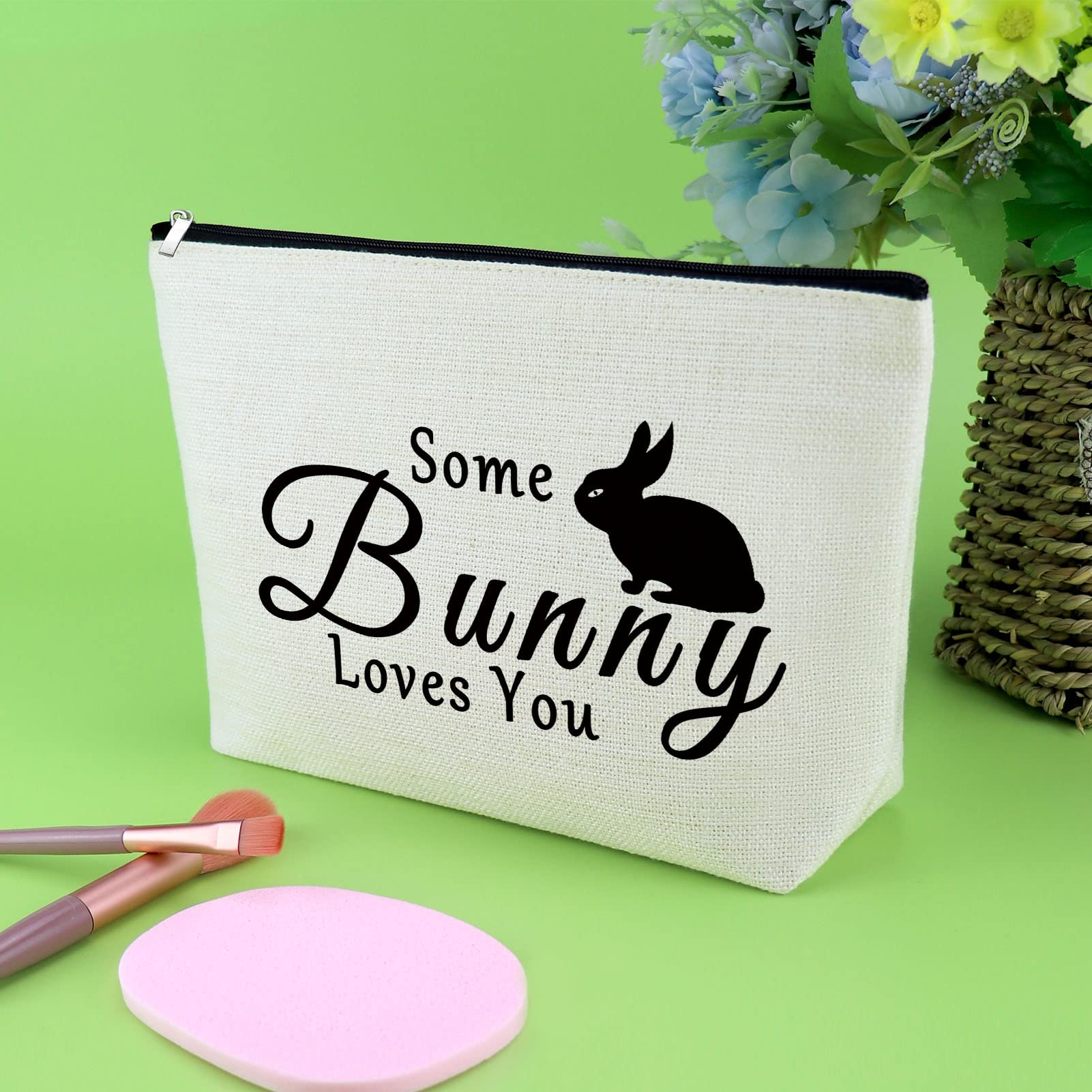Bunny Lovers Gifts Makeup Bag Bunny Gifts for Women Rabbit Lover Animal Lover Presents for Bunnie Mom Cosmetic Bag Rabbit Presents for Girls Friends Sister Christmas Birthday Travel Cosmetic Pouch