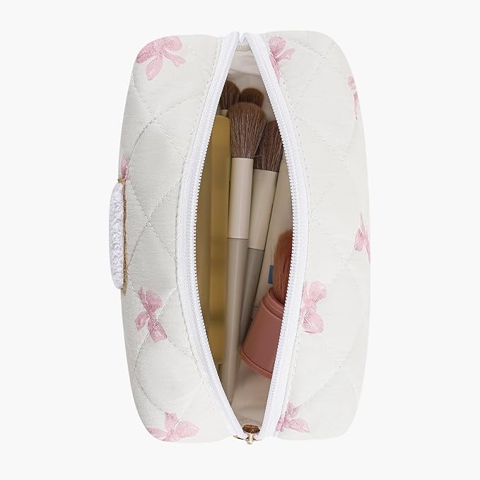Gleyemor Personalized Initial Makeup Bag for Women, Cute Quilted Pink Floral Cotton Cosmetic Bag, Christmas Gifts for Her Mom Friend Sister Bridesmaid Teacher Women C