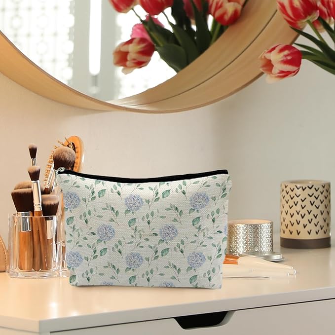 RYYCDOI Blue Hydrangea Floral Makeup Bag - Aesthetic Toiletry Pouch for Women, Hydrangea Gifts