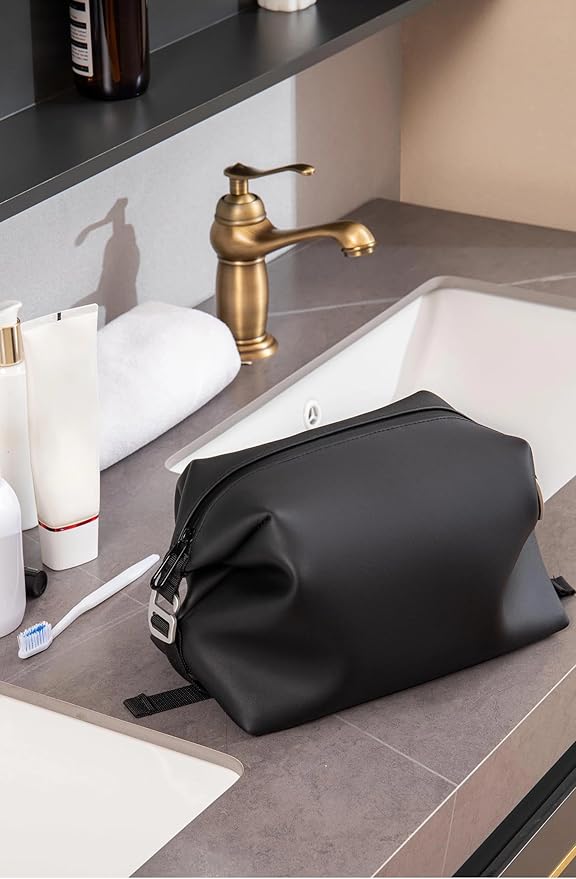 Onbagway 6"x9.84" 4.5L Silicone Toiletry Bag, Black