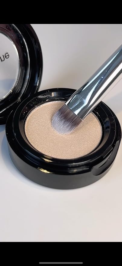 Sandstone Scandinavia Flat Eyeshadow Brush