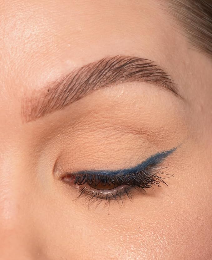 Sandstone Scandinavia Hypoallergenic Waterproof Eyeliner Pencil (Blue)