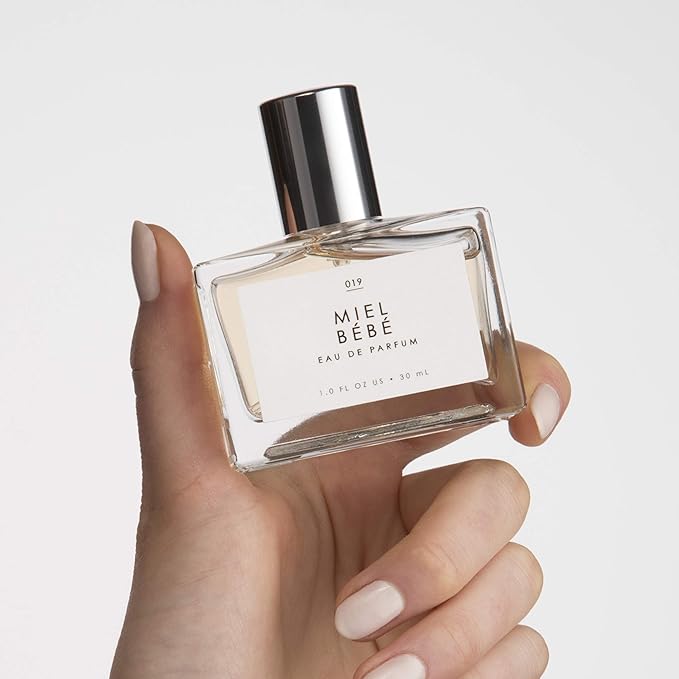 Le Monde Gourmand Miel Bébé Spray Eau de Parfum with Praline, Sandalwood, Honey, Orange Perfume Notes - 1 fl oz (30 ml)
