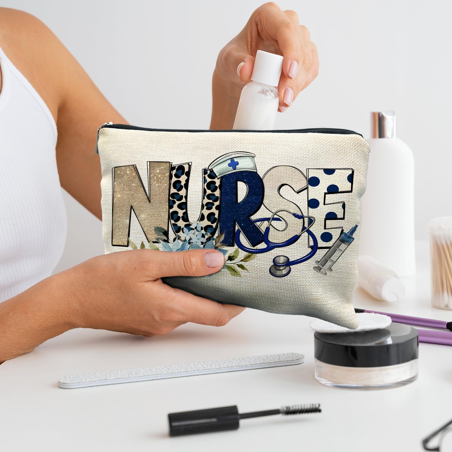 RYYCDOI Trendy Floral Nurse Makeup Bag, Nurses Week Gifts Cosmetic Bags for Women, Nurse Appreciation Gifts Makeup Pouch, Nursing Zipper Pouch
