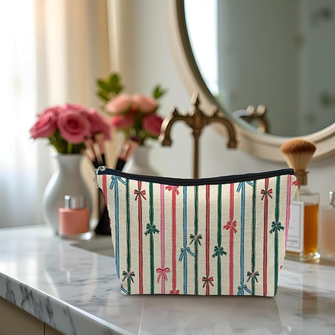 SAFDSGFDB Coquette Christmas Ribbon Bow Makeup Bag, Preppy Red Green and Pink Striped Christmas Cosmetic Bags Gifts for Women, Girly Xmas Portable Travel Toiletry Bag Zipper Makeup Pouch