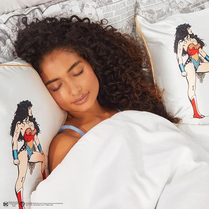 Kitsch x Wonder Woman Satin Pillowcase, Size 19x26 - Believe in Wonder