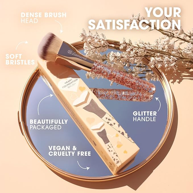 Lamora Heart Foundation Brush - Blending Liquid Cream Mineral Face Brush
