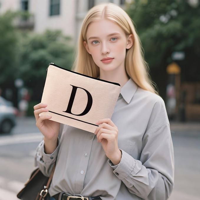 HDYHDY Letter A-Z Initial Personalized Makeup Bags, Birthday Gifts for Women, Monogrammed Gifts for Women Mom Sister Best Friend Bride Bridesmaid, Mothers Day, Christmas, Small Travel Cosmetic Bag (D)