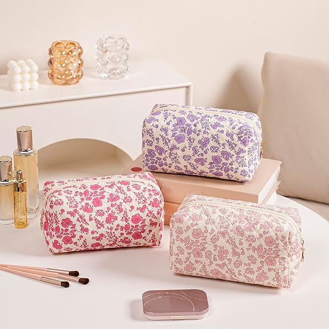 JOVAKIT Square Makeup Bag Cute Cosmetic Bag for Women, Floral Coquette Aesthetic Toiletry Bag, Zipper Make Up Pouch, Travel Make Up Organizer Bag (Light Pink Floral)