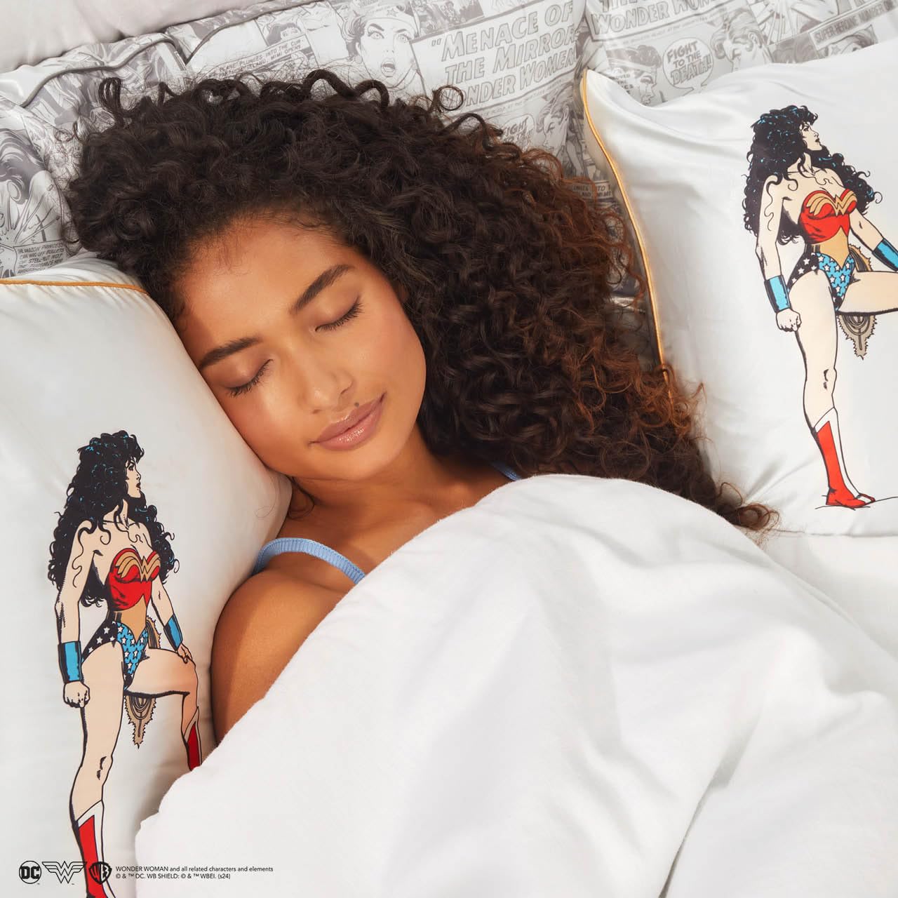 Kitsch x Wonder Woman Satin Pillowcase, Size 19x36 - Believe in Wonder