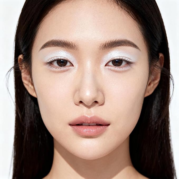 Hyesamyo White Eyeshadow Stick - Long Lasting Waterproof Matte & Shimmer Cream Eyeshadow Pencil - Highly Pigmented Easy Blend Makeup Kit for Women - Travel Size Eye Shadow for Beginners (19#)