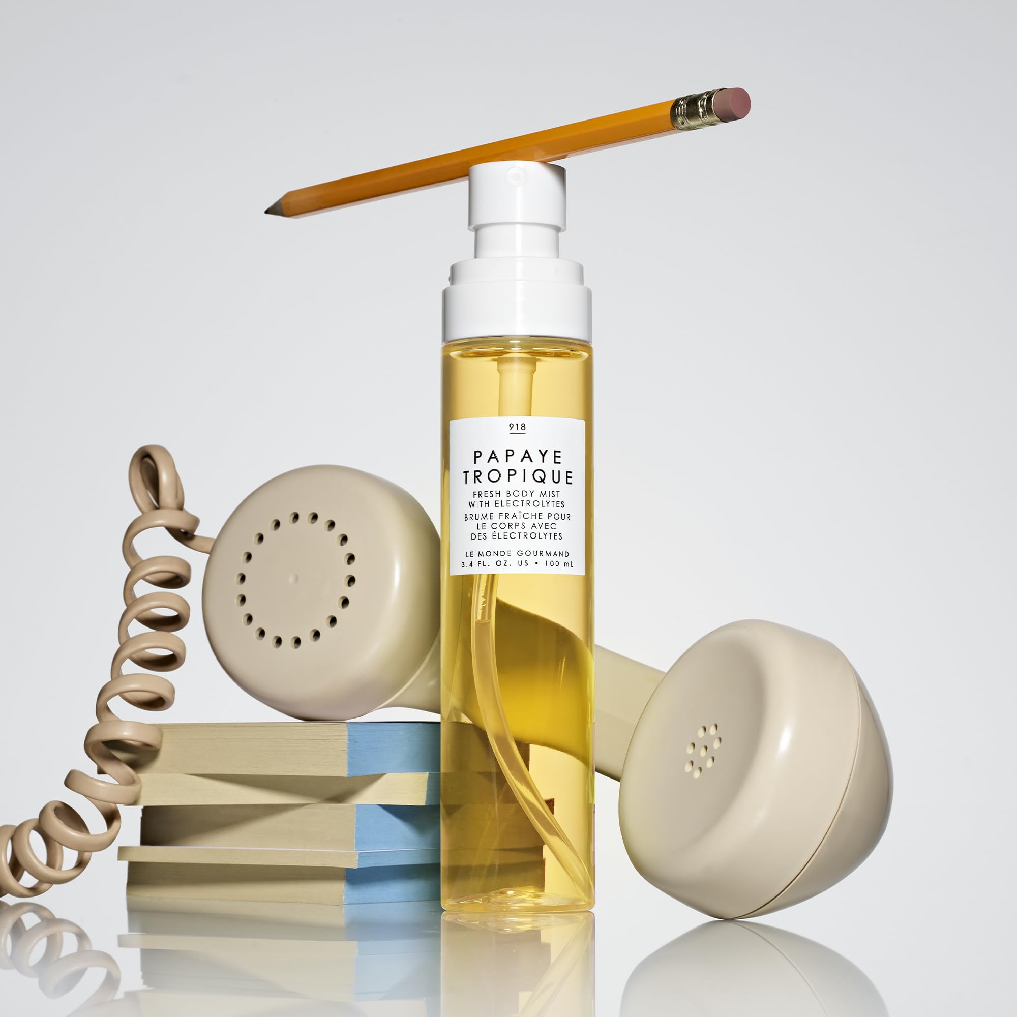 Le Monde Gourmand Papaye Tropique Fresh Mist for Women, Hydrating Body Spray with Electrolytes, Papaya Pineapple Mandarin Scent, Vegan & Cruelty Free, 3.4 fl oz (100 ml)