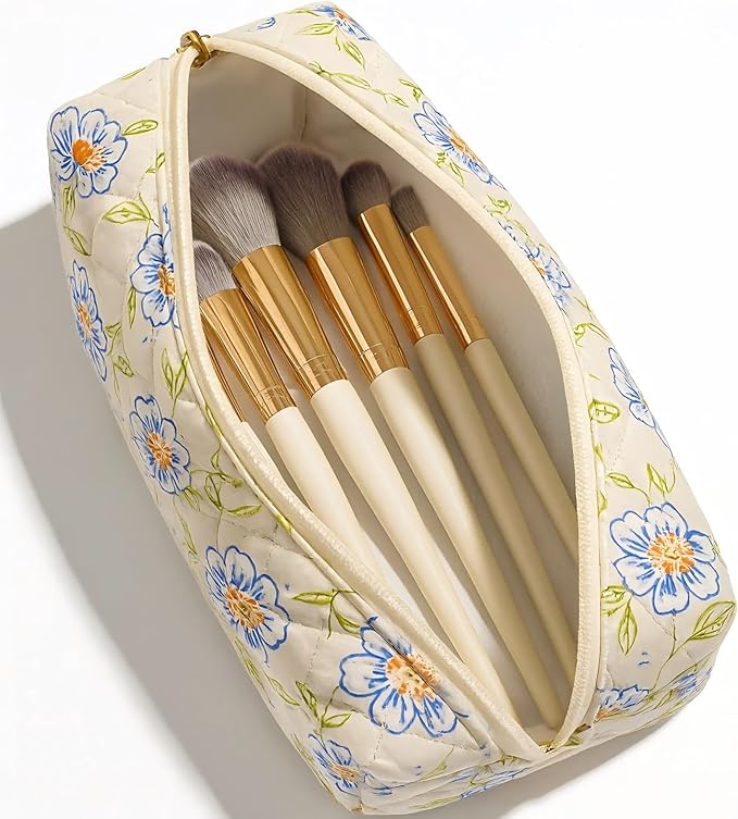 OIMEI Floral Quilted Cotton Makeup Bag for Women, Large Capacity Travel Cosmetic Pouch with Zipper, Cute Toiletry & Brush Organizer, Kawaii Makeup Storage Case – Blue Flowers