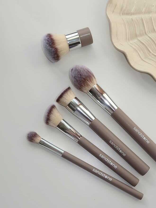 Sandstone Scandinavia Flat Top Foundation Brush