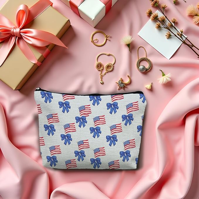 SAFDSGFDB Coquette Blue Bow American Flag Makeup Bag, Red White and Blue Patriotic Cosmetic Bags Gifts for Women, Preppy Girly Portable Travel Toiletry Bag Zipper Makeup Pouch