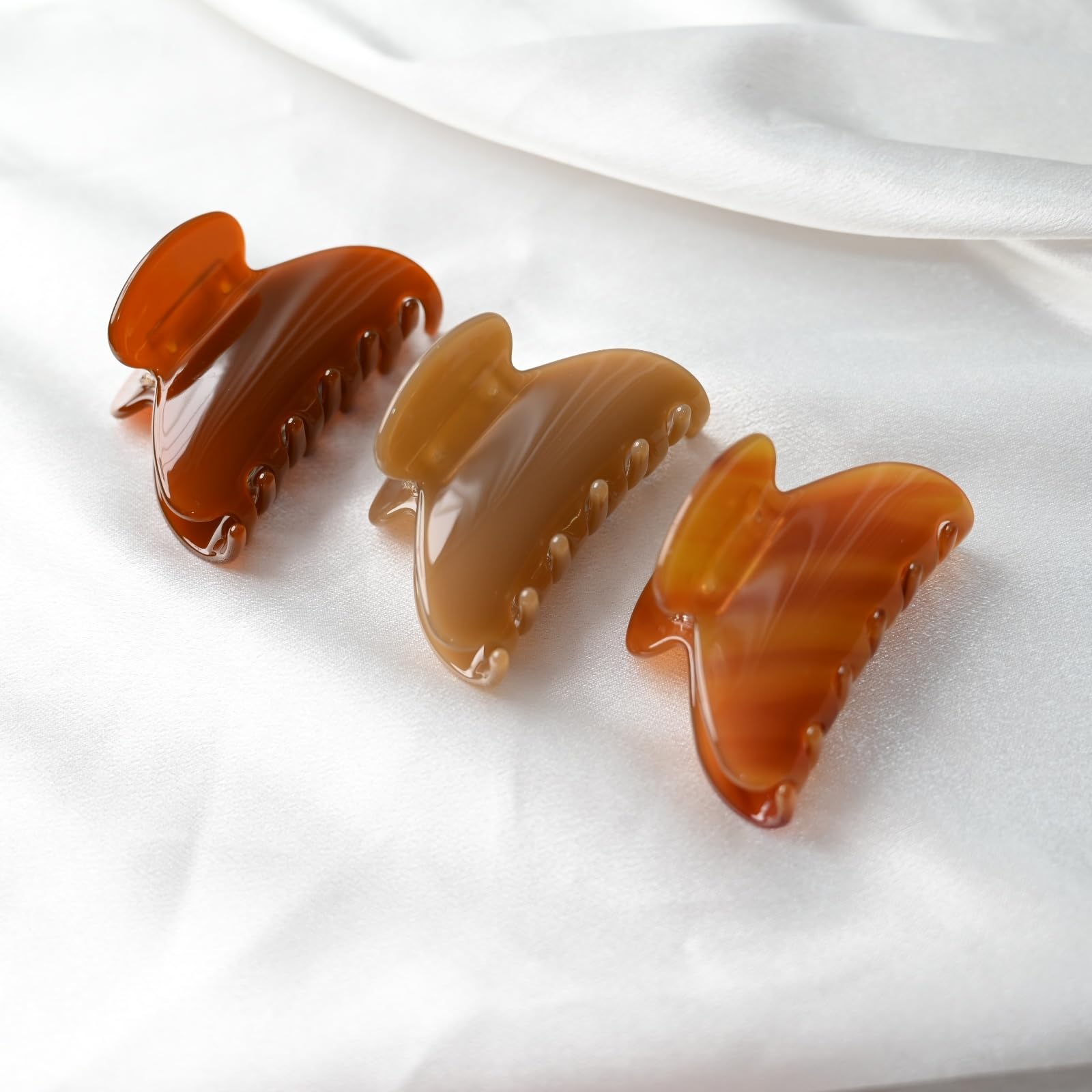 Prettyou Handmade Celluloid Acetate French Design Barrettes Tortoise Shell Claws Hair Claw Luxury Fashion Accessories Hair Clip for Women (toffee)