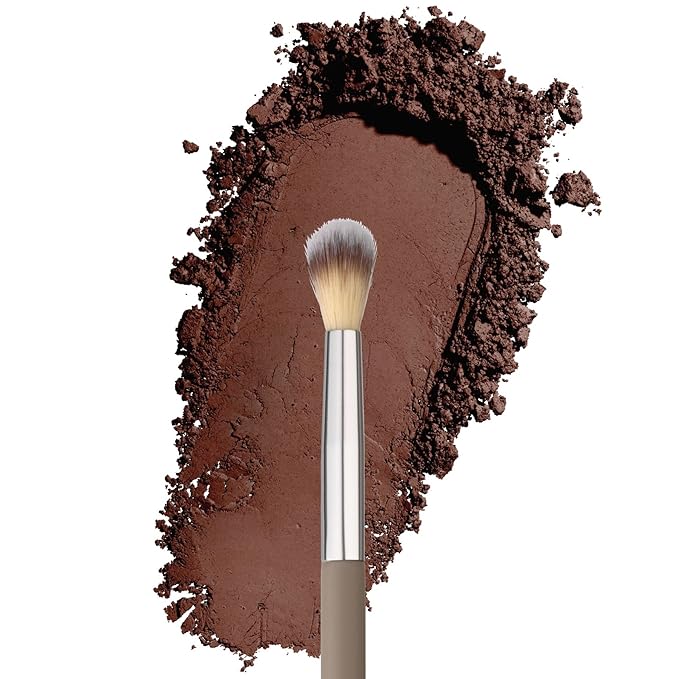Sandstone Scandinavia Eyeshadow Blending Brush