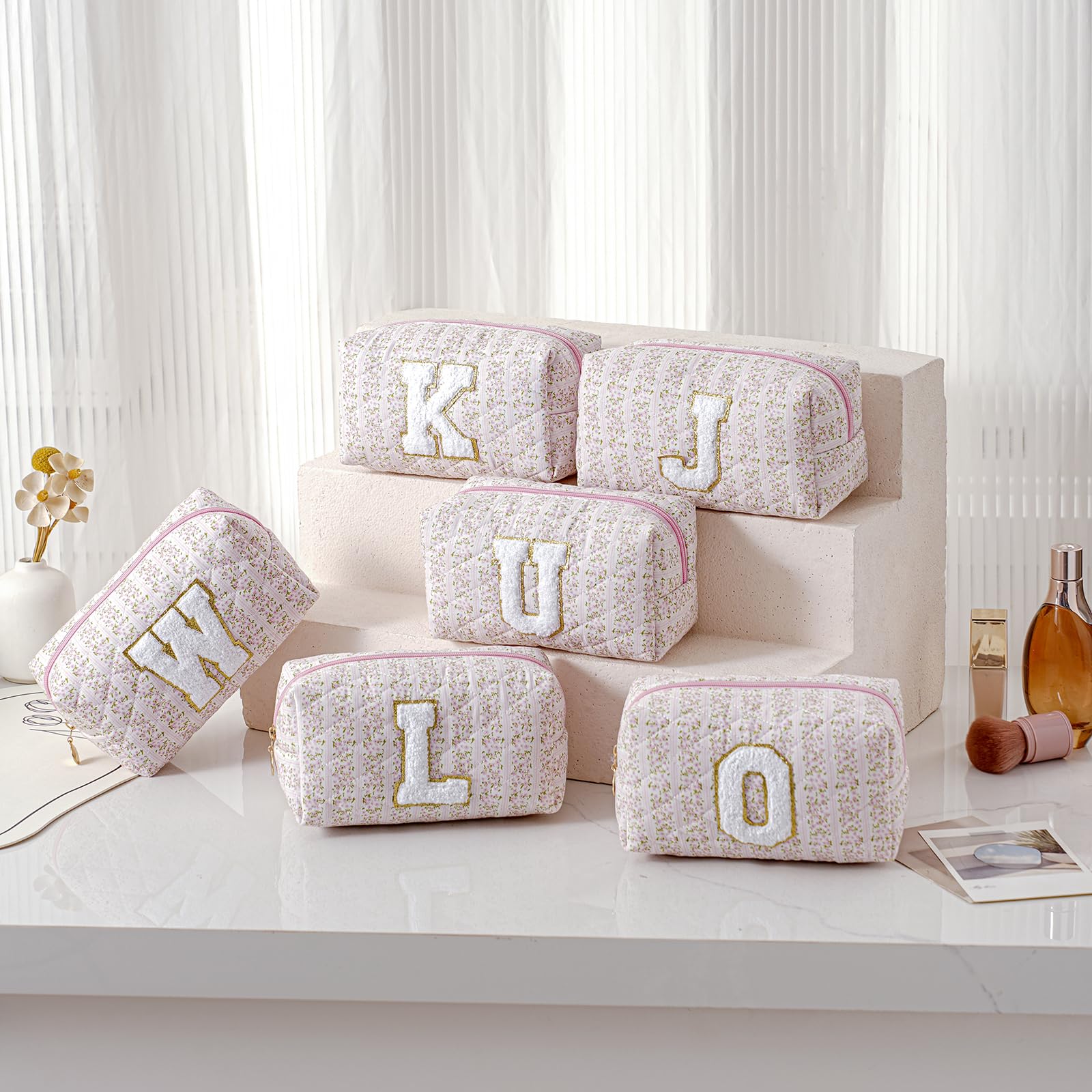 JOVAKIT Alphabet Makeup Bag Cosmetic Bag for Women, Christmas Gifts for Girls Age 6-18, Floral Flowers Coquette Travel Toiletry Zipper Make Up Pouch Organizer Trendy Stuff (Pink Floral G)