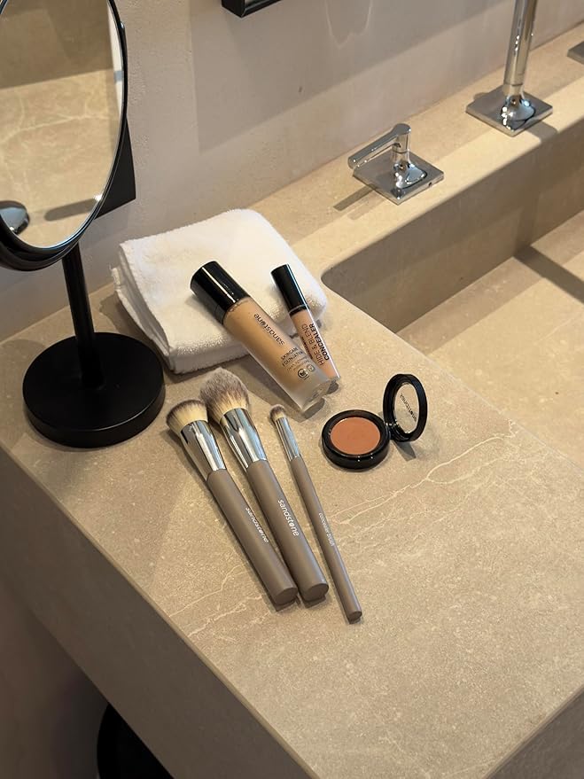 Sandstone Scandinavia Flat Top Foundation Brush
